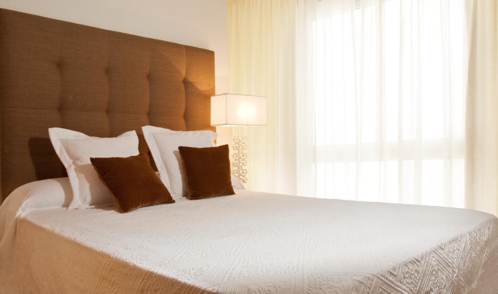 Urbanliving Fajardo Apartment Малага Стая снимка