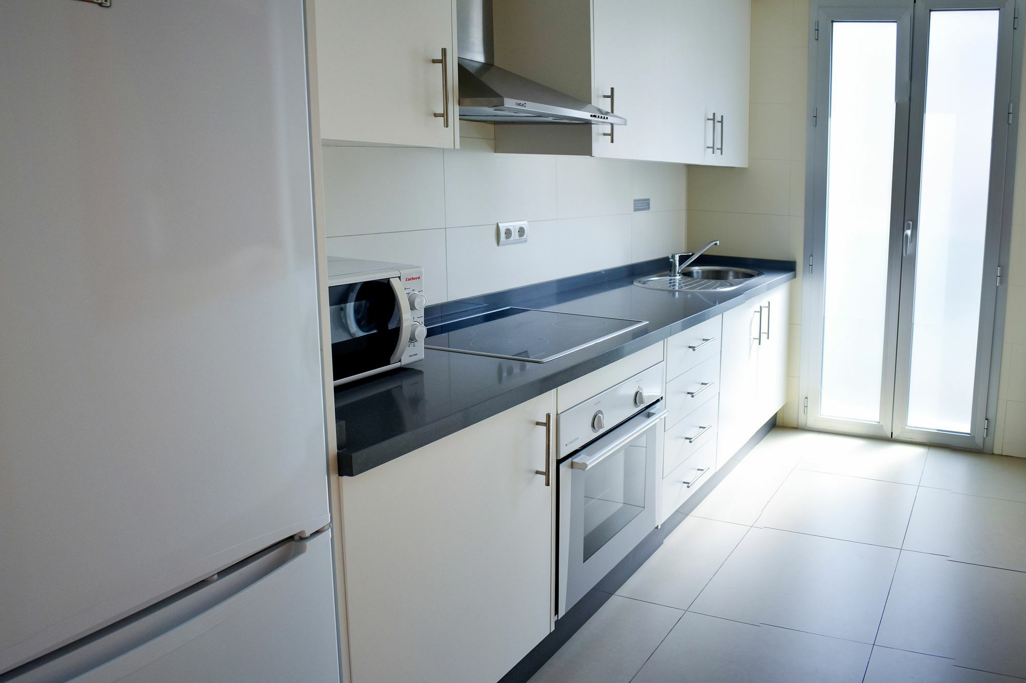 Urbanliving Fajardo Apartment Малага Екстериор снимка