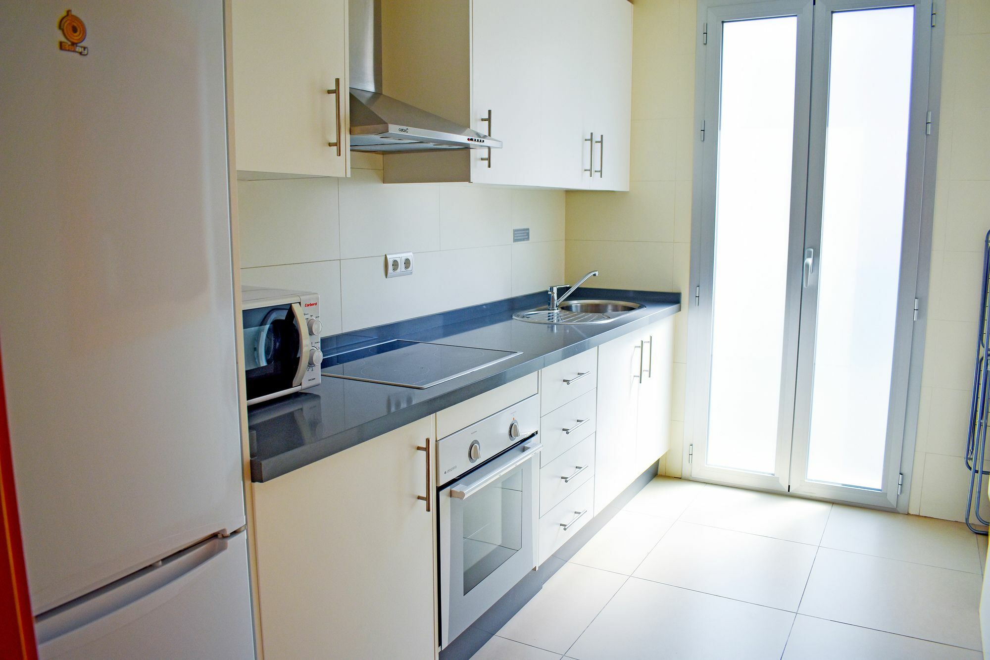 Urbanliving Fajardo Apartment Малага Екстериор снимка